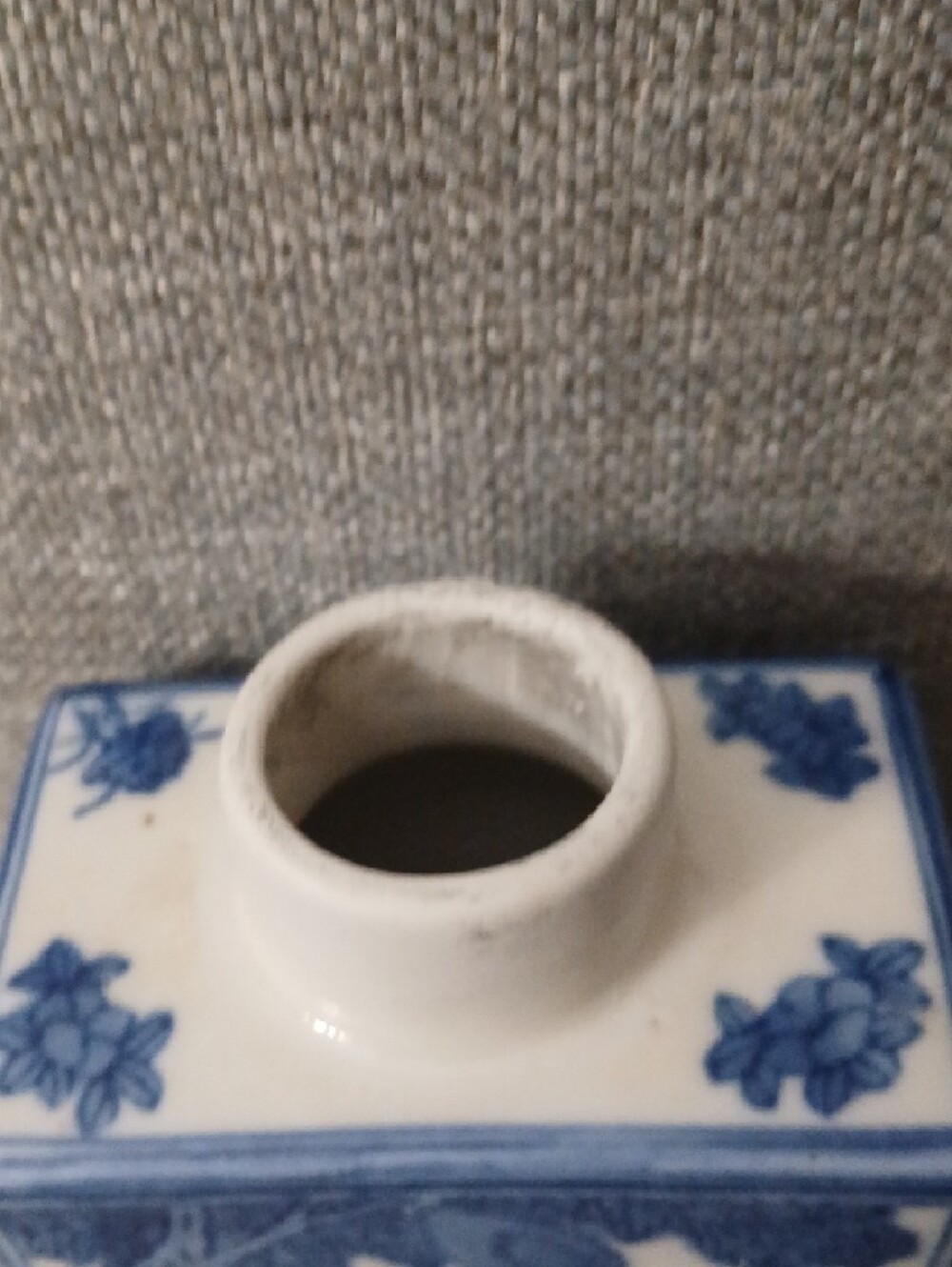 Vintage Asian Tea Caddy. - Picture 7 of 9